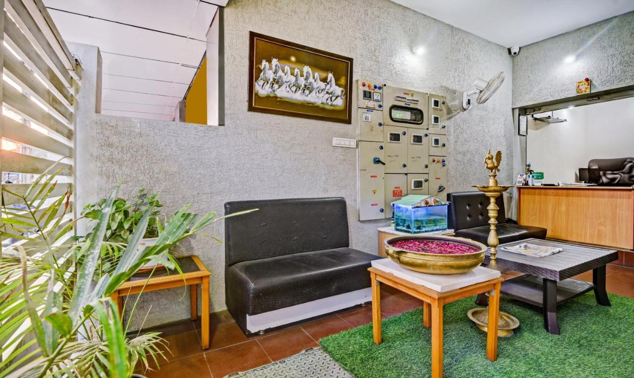 Treebo Trend Karan Residency Otel Maisur Dış mekan fotoğraf